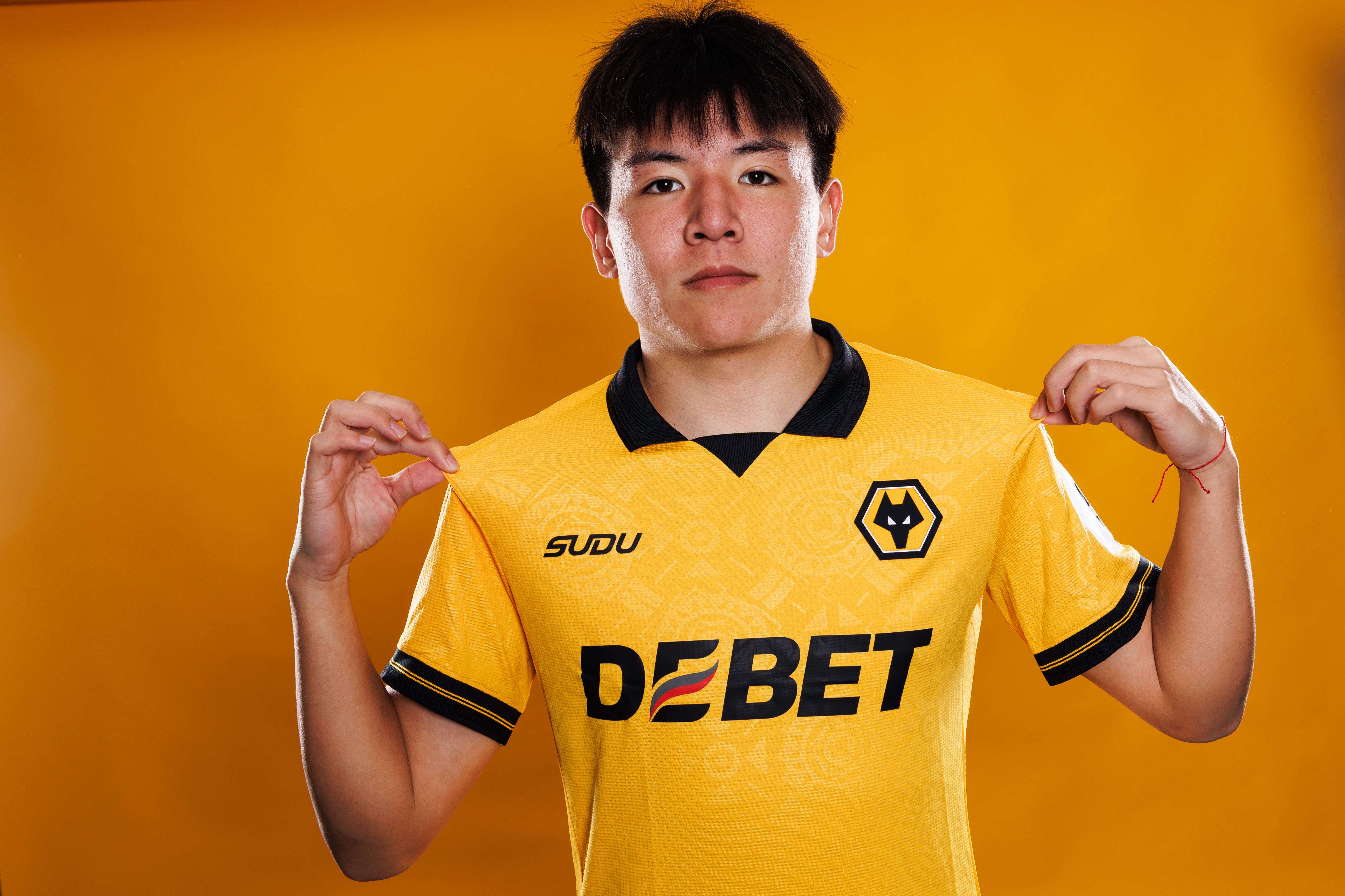 九游游戏中心-北青：狼队俱乐部倾向让徐彬尽量多打英甲，会为其优化训练计划