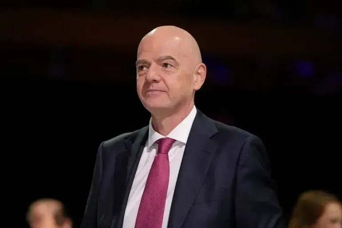 jiuyou-因凡蒂诺：捂嘴若涉歧视应罚下并作有罪推定，否则为何捂嘴|嘴巴|本菲卡|本菲卡足球俱乐部|国际足球协会|普雷斯蒂安尼_新浪体育_新浪新闻