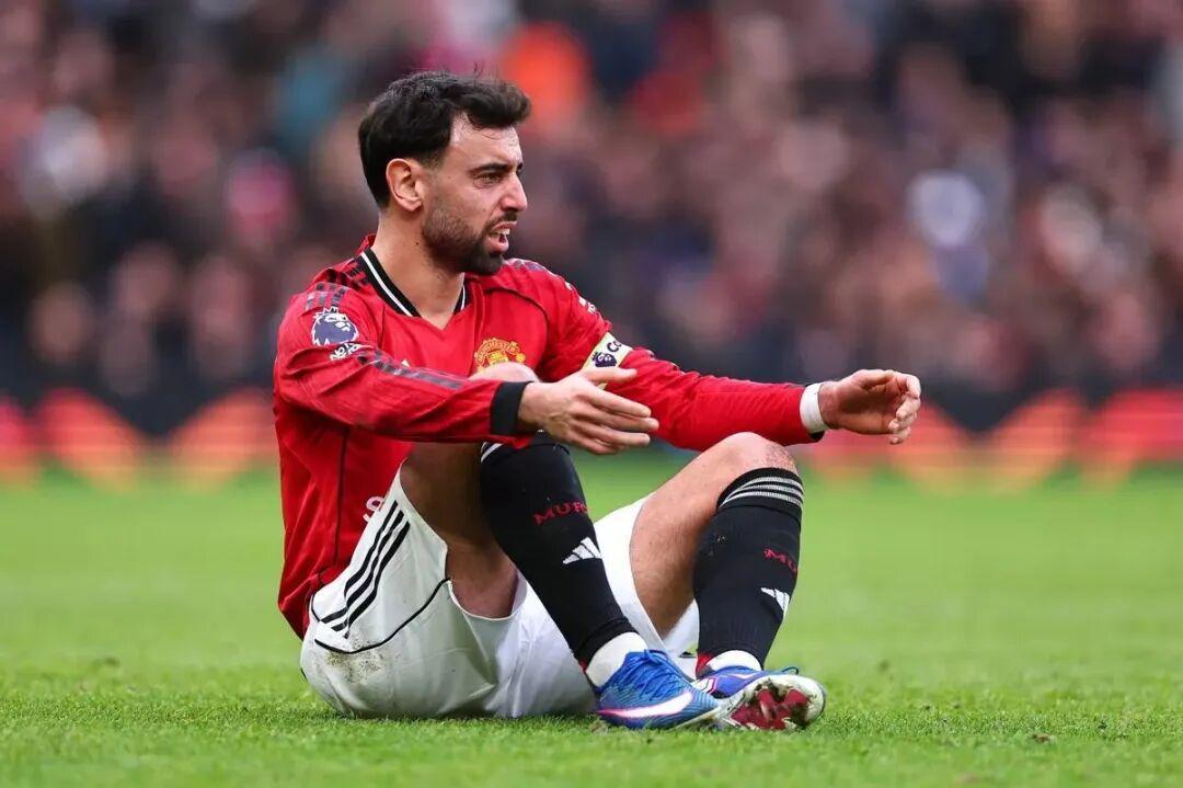 九游官方站点-星报：B费将在赛季结束后再决定自己的未来；罗马诺：曼联将全力推进梅努的续约